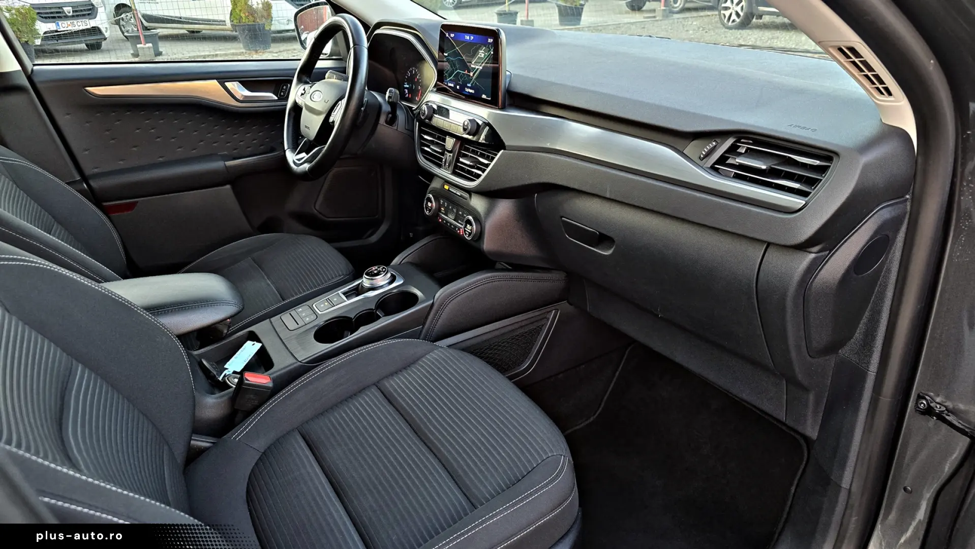 FORD Kuga 4x4 TITANIUM