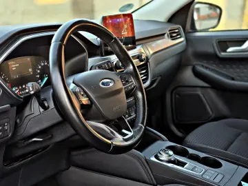 FORD Kuga 4x4 TITANIUM