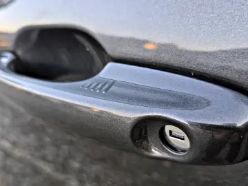 FORD Kuga 4x4 TITANIUM