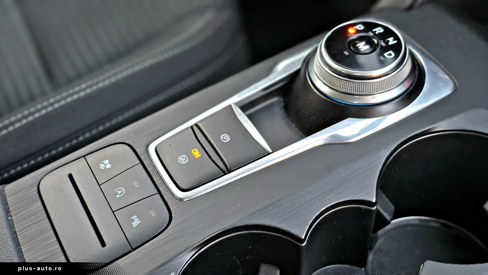 FORD Kuga 4x4 TITANIUM