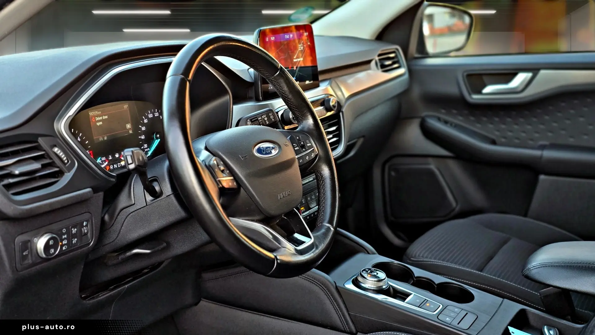 FORD Kuga 4x4 TITANIUM