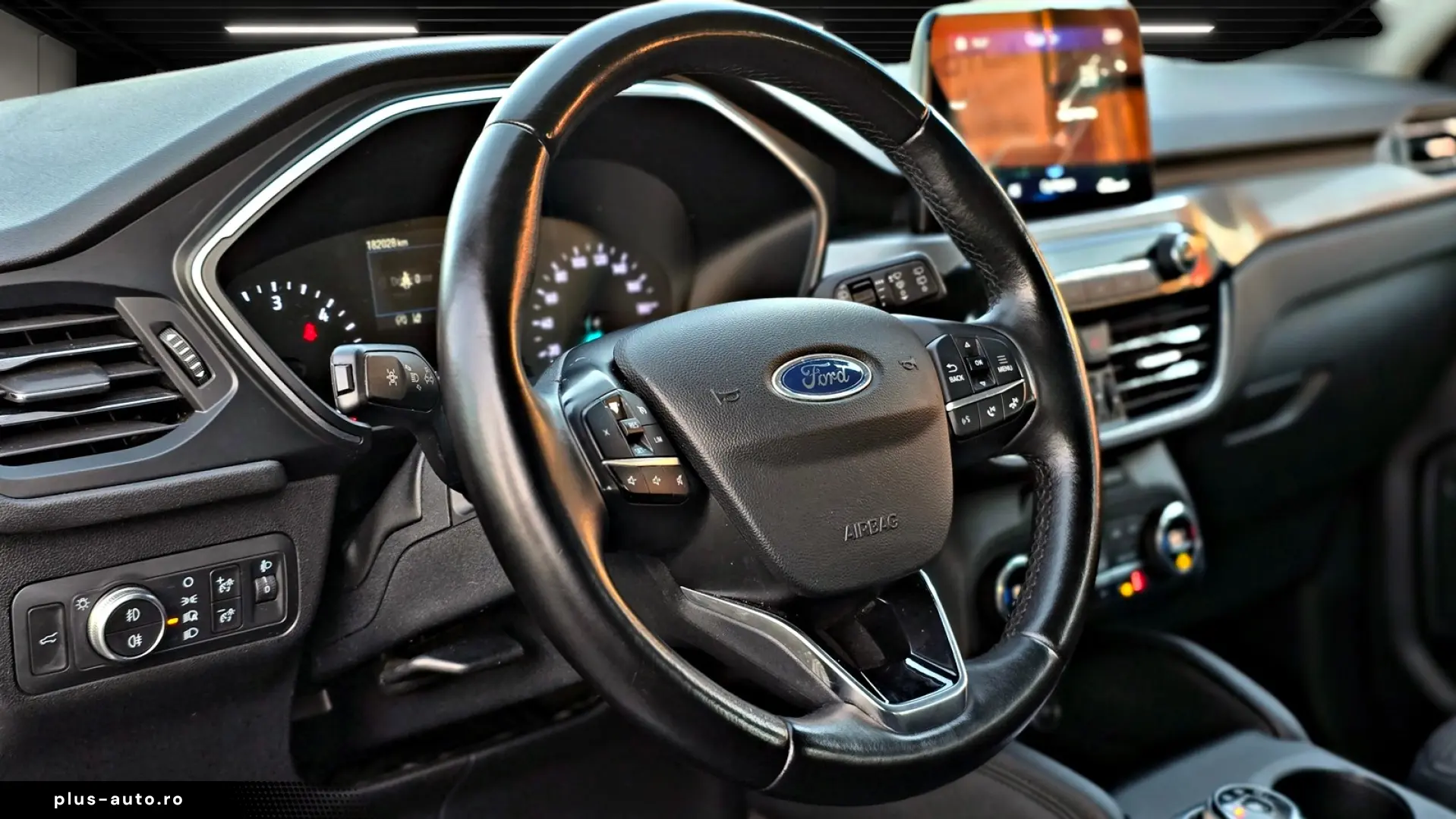 FORD Kuga 4x4 TITANIUM