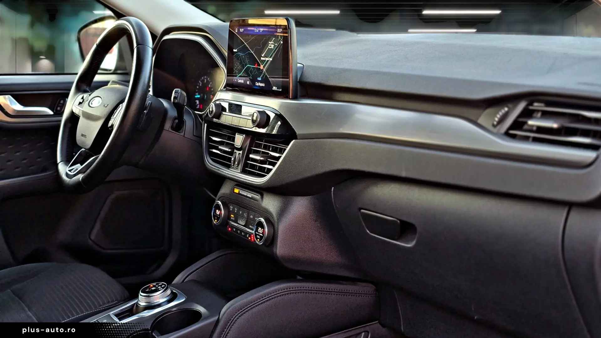 FORD Kuga 4x4 TITANIUM