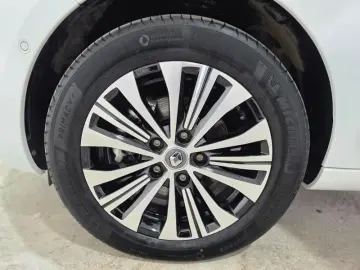 RENAULT ZOE Z.E. 50 Z.E. R135 iconic