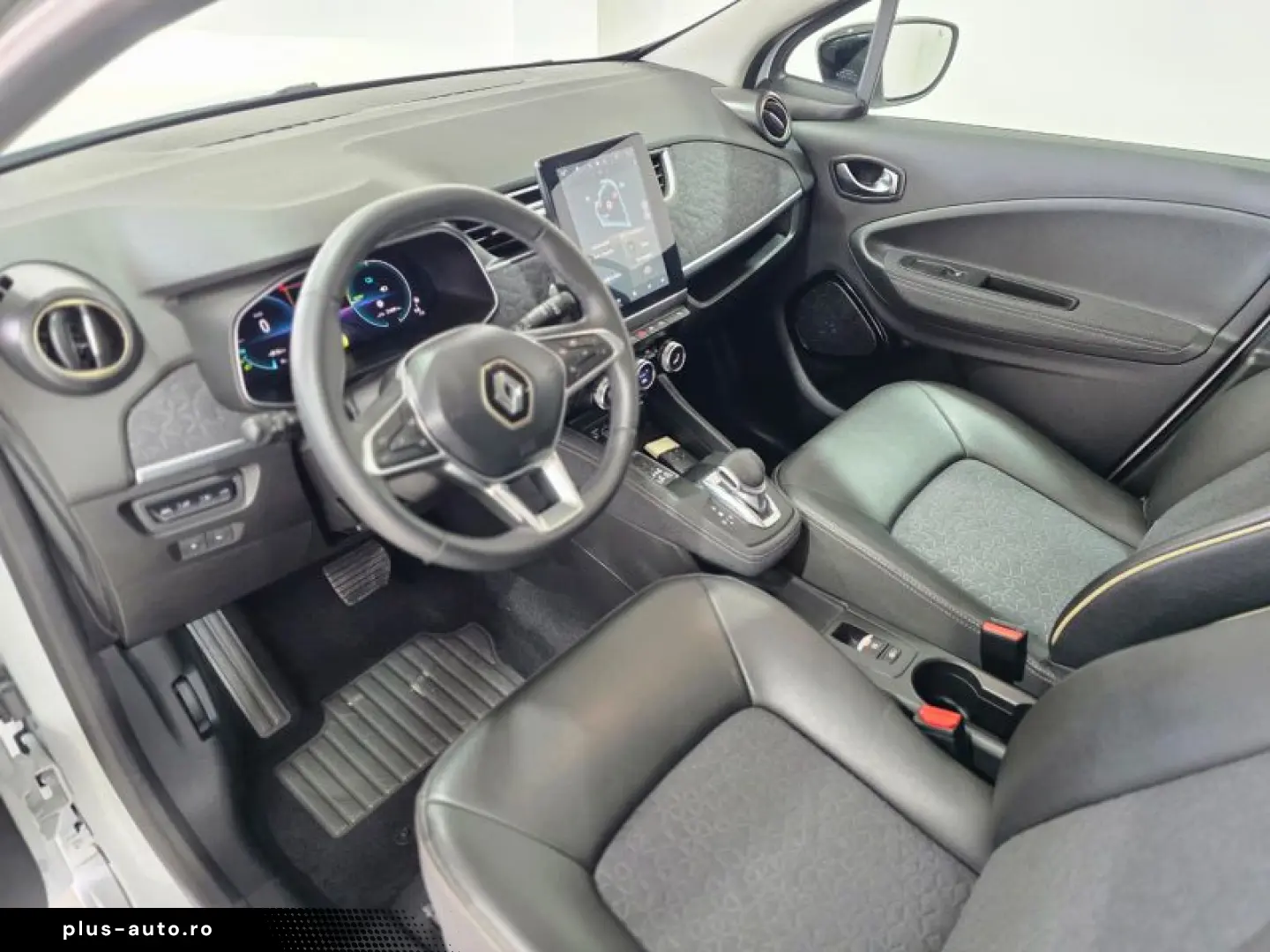 RENAULT ZOE Z.E. 50 Z.E. R135 iconic