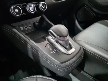 RENAULT ZOE Z.E. 50 Z.E. R135 iconic