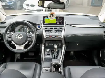 Lexus NX 300h 2.5 Sport 4wd