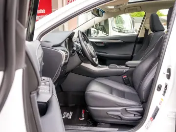 Lexus NX 300h 2.5 Sport 4wd