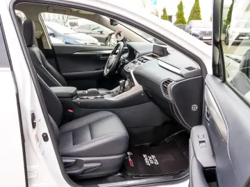 Lexus NX 300h 2.5 Sport 4wd