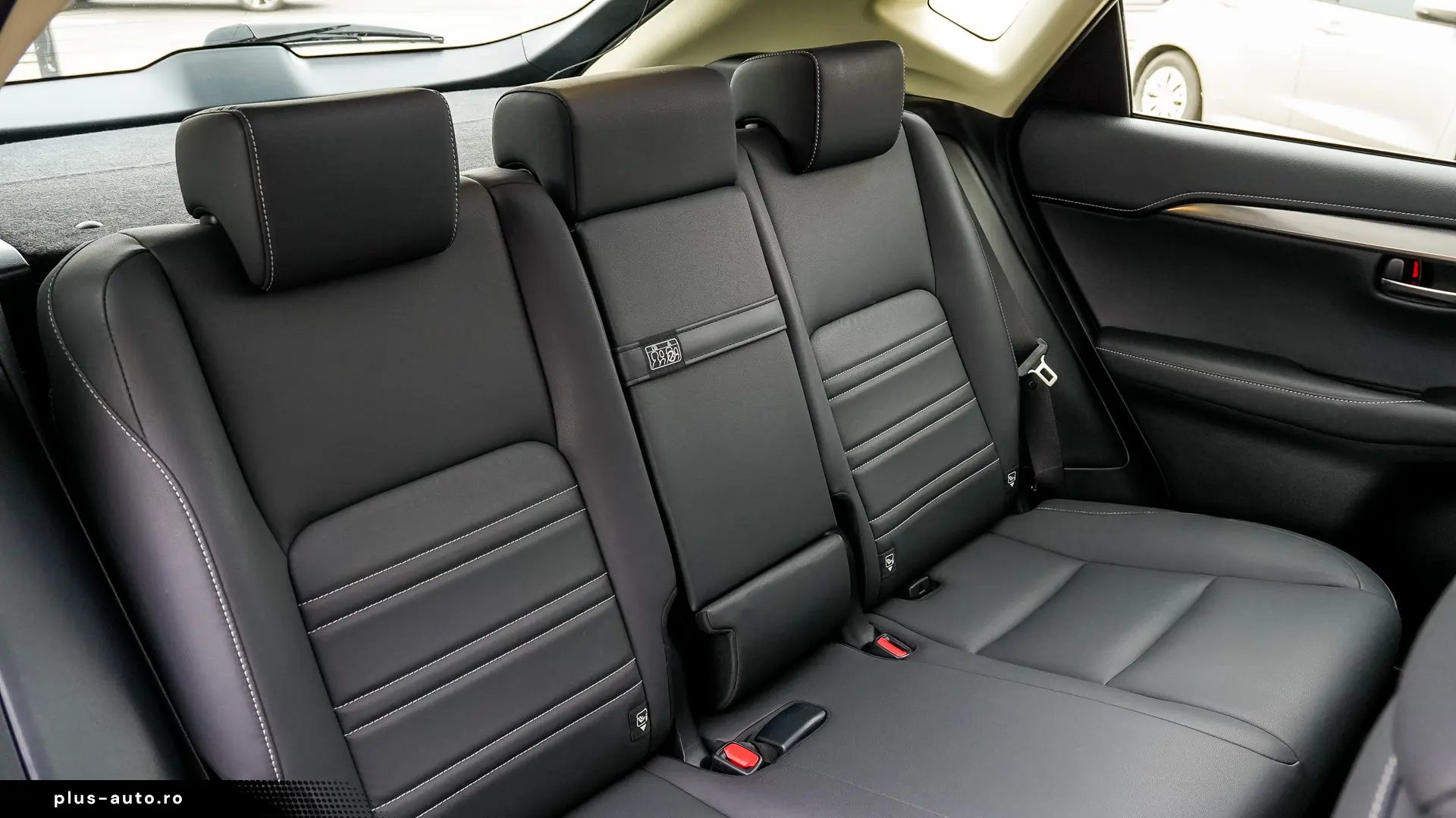 Lexus NX 300h 2.5 Sport 4wd