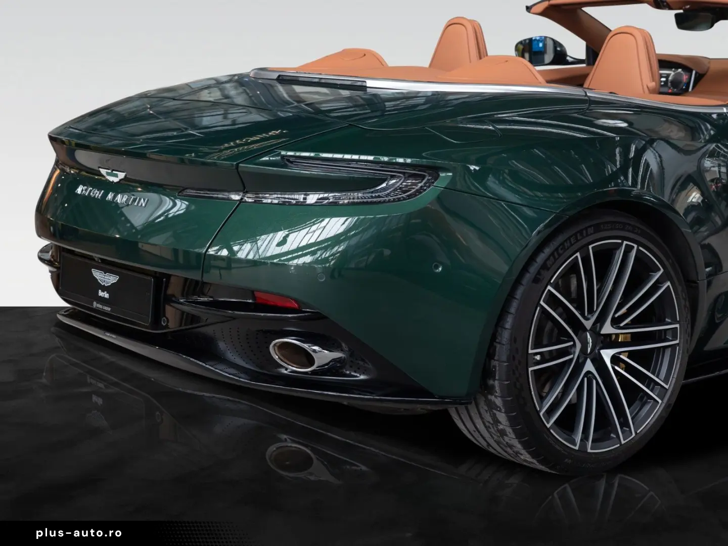 ASTON MARTIN DB12 Volante   Q - Options   Jewellery Pack