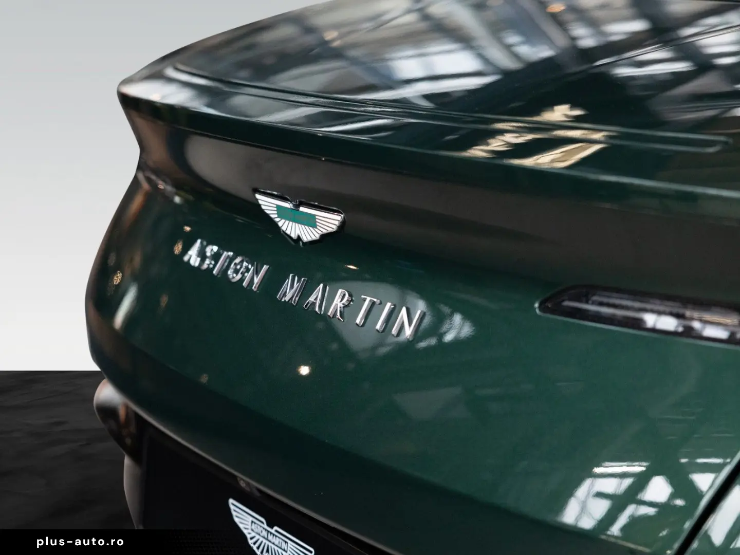 ASTON MARTIN DB12 Volante   Q - Options   Jewellery Pack