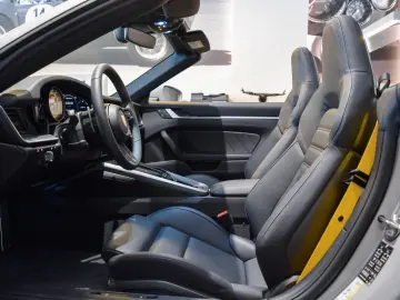 PORSCHE 992 Turbo S Cabriolet - SPORT DESING PACK - BOSE