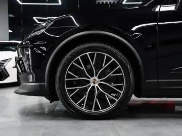 PORSCHE Macan E Matrix-ACC-Pano-Leder-Kamera