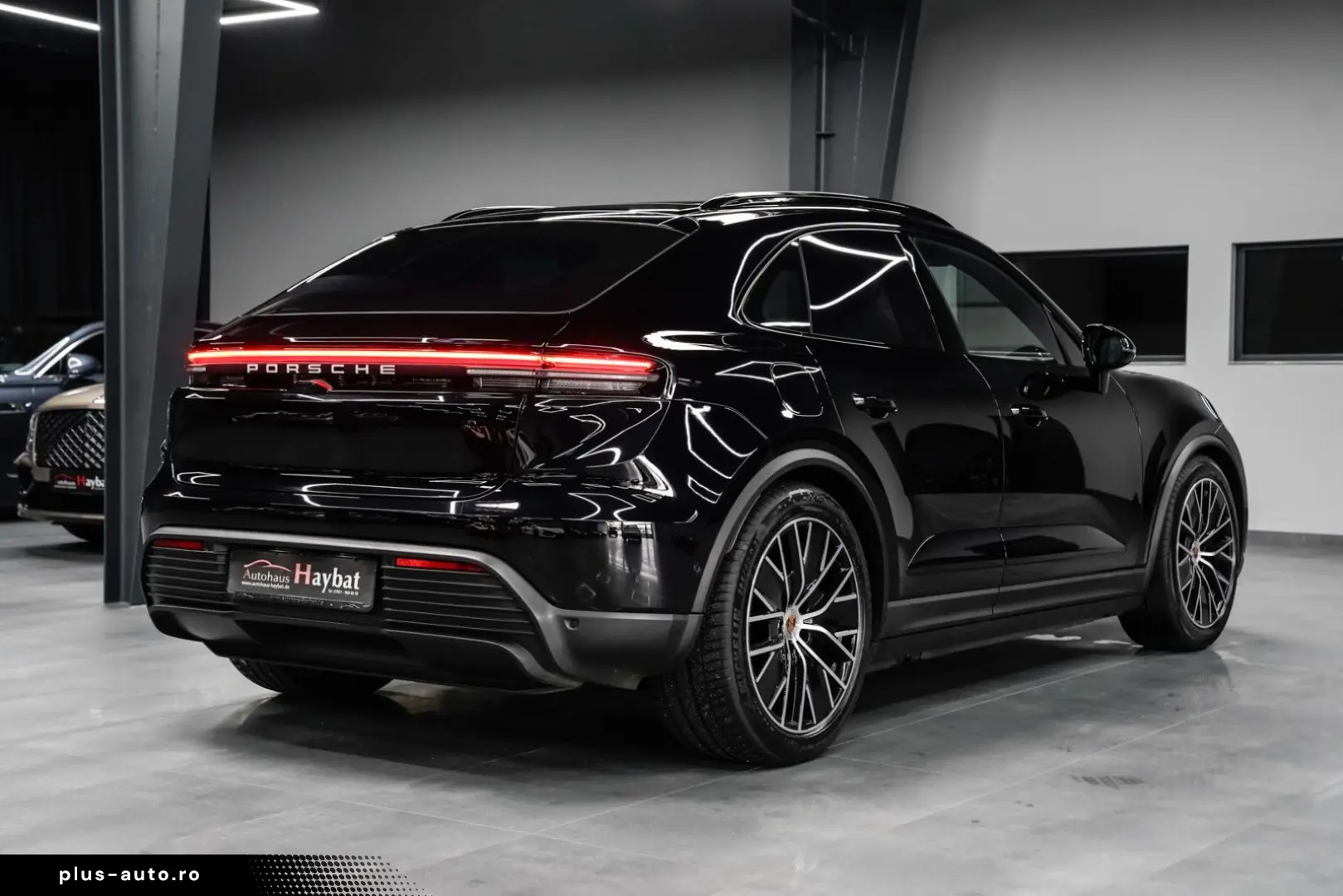 PORSCHE Macan E Matrix-ACC-Pano-Leder-Kamera
