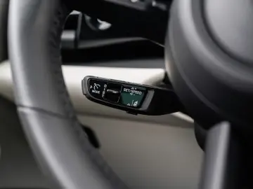 PORSCHE Macan E Matrix-ACC-Pano-Leder-Kamera