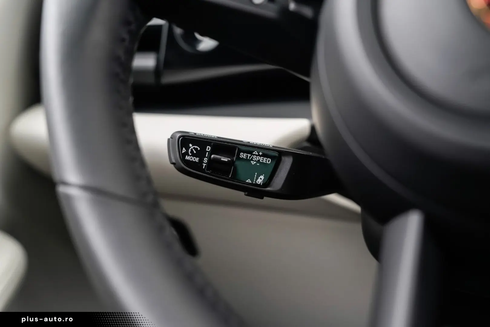 PORSCHE Macan E Matrix-ACC-Pano-Leder-Kamera