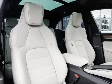 PORSCHE Macan E Matrix-ACC-Pano-Leder-Kamera