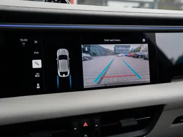 PORSCHE Macan E Matrix-ACC-Pano-Leder-Kamera