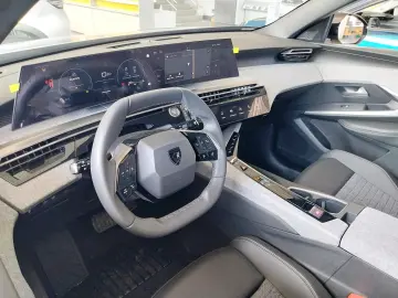 Peugeot 3008 Allure Hybrid Modelul Nou