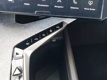 Peugeot 3008 Allure Hybrid Modelul Nou