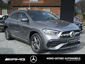 MERCEDES-BENZ GLA 250 e AMG LED PANO KAMERA AMBIENTE