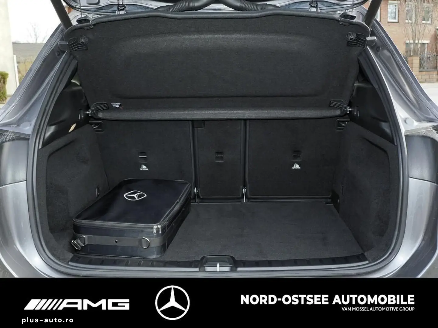 MERCEDES-BENZ GLA 250 e AMG LED PANO KAMERA AMBIENTE