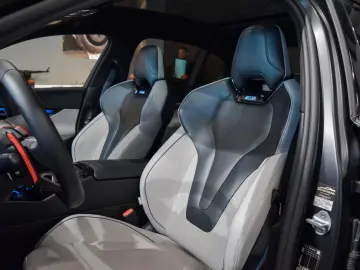 BMW M5 - COMFORT PACK - BOWER&WILKINS DIAMON-20  21