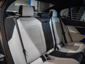 BMW M5 - COMFORT PACK - BOWER&WILKINS DIAMON-20  21