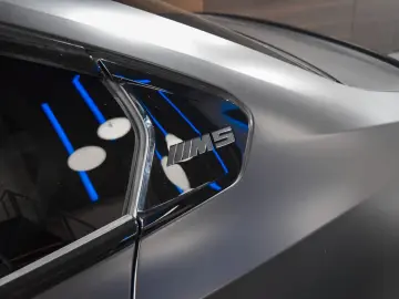 BMW M5 - COMFORT PACK - BOWER&WILKINS DIAMON-20  21