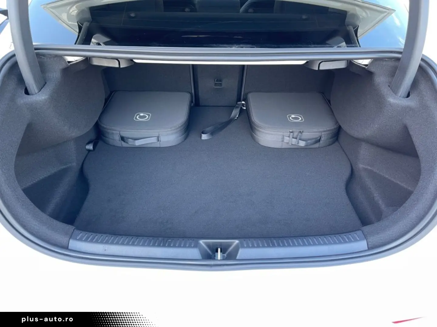 MERCEDES-BENZ A 250 e AMG AMG MBUX Pano SHD Wide Cam&hellip;