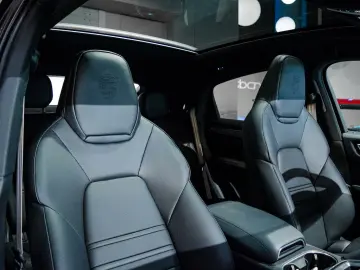PORSCHE Cayenne E-Hybrid PLATINUM EDITION-CARBON FIBER