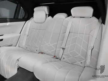 BMW M760 e TwoTone Innovation Panorama Iconic AHK