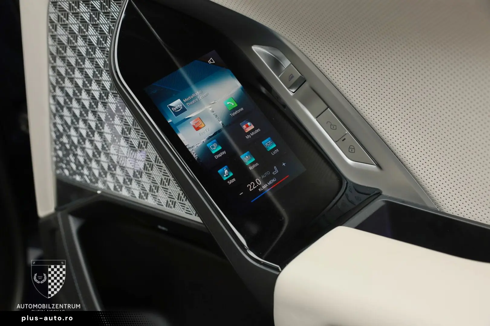 BMW M760 e TwoTone Innovation Panorama Iconic AHK