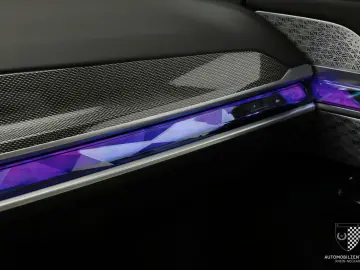 BMW M760 e TwoTone Innovation Panorama Iconic AHK