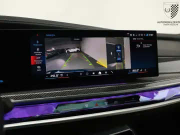 BMW M760 e TwoTone Innovation Panorama Iconic AHK