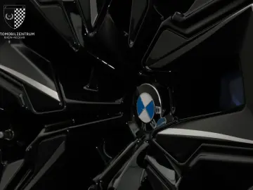 BMW M760 e TwoTone Innovation Panorama Iconic AHK