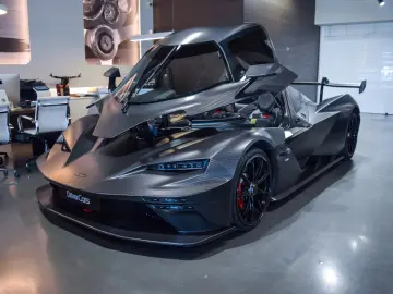KTM X-BOW GT-XR - FULL CARBON EXPOSED - 1OF100 - PPF