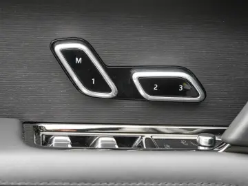 LAND ROVER Range Rover Sport P460e Dynamic SE Hybrid Pano -