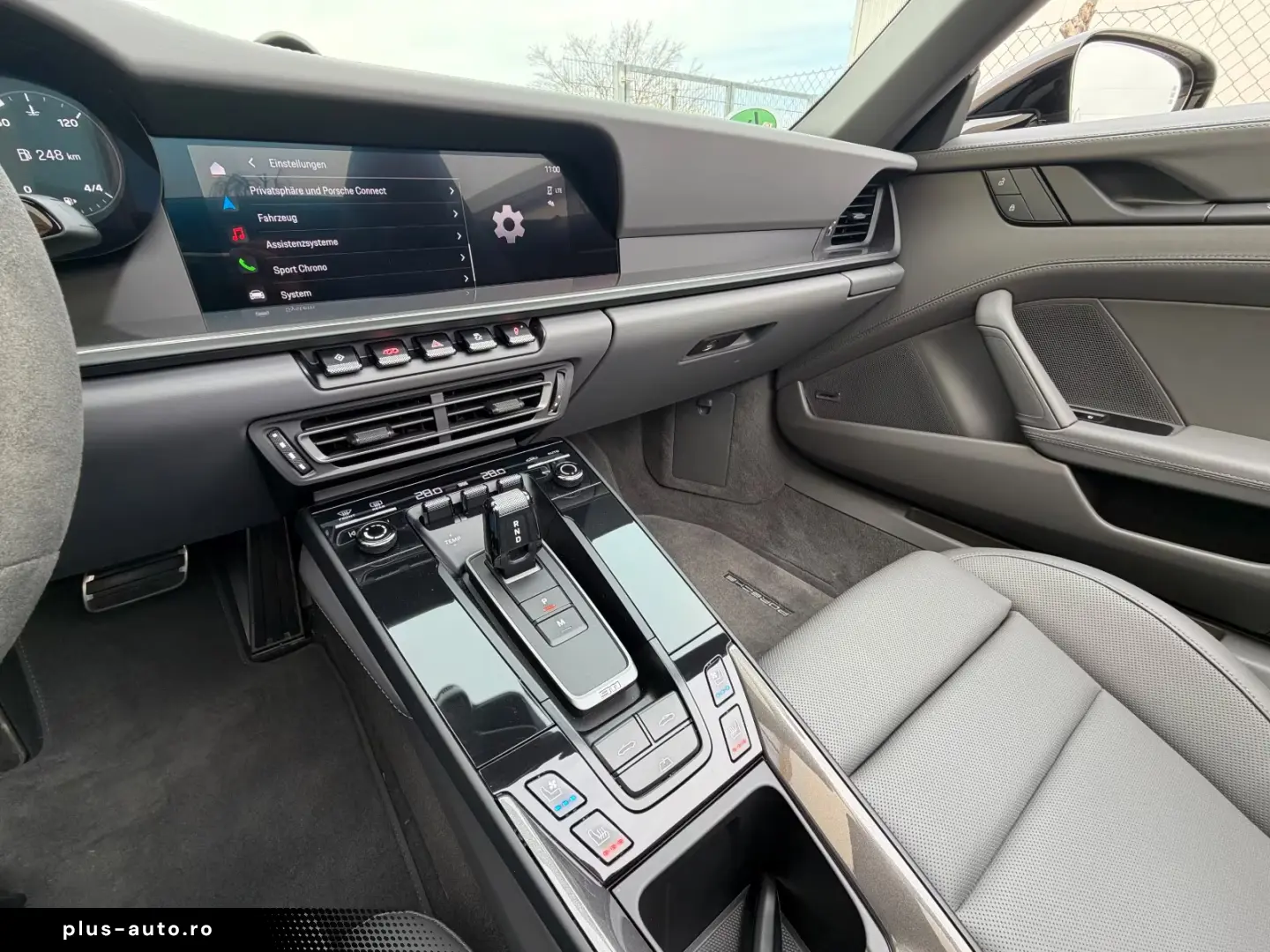 Porsche 911 Carrera 4 GTS Cabrio Ambiente