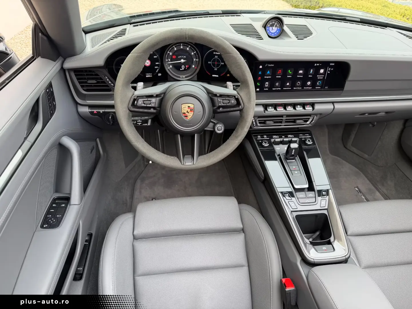 Porsche 911 Carrera 4 GTS Cabrio Ambiente