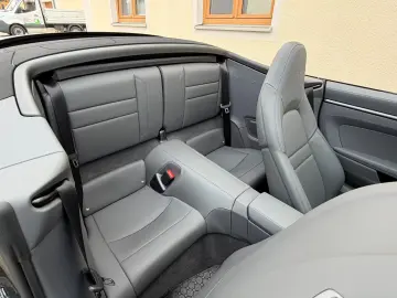 Porsche 911 Carrera 4 GTS Cabrio Ambiente