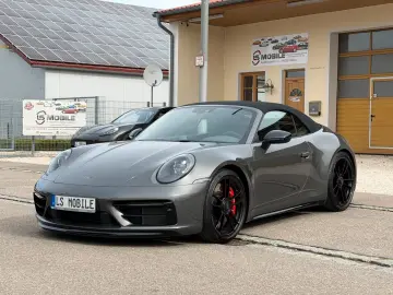 Porsche 911 Carrera 4 GTS Cabrio Ambiente