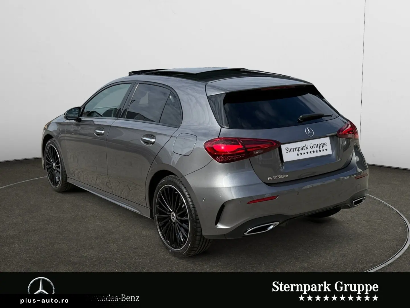 MERCEDES-BENZ A 250 e AMG Pano Distro AHK Multibeam Night 19