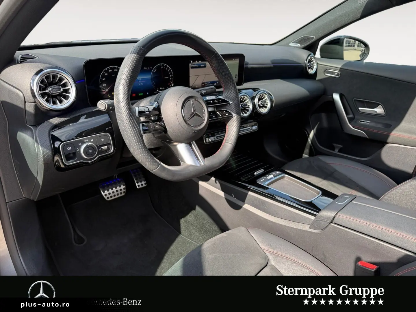 MERCEDES-BENZ A 250 e AMG Pano Distro AHK Multibeam Night 19