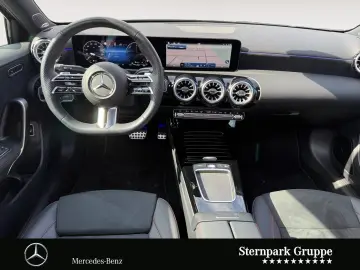 MERCEDES-BENZ A 250 e AMG Pano Distro AHK Multibeam Night 19