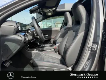 MERCEDES-BENZ A 250 e AMG Pano Distro AHK Multibeam Night 19