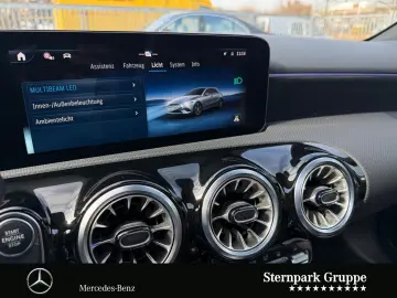MERCEDES-BENZ A 250 e AMG Pano Distro AHK Multibeam Night 19