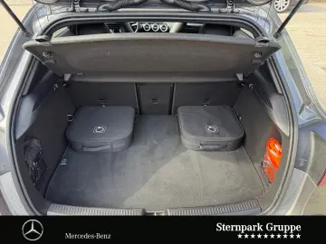 MERCEDES-BENZ A 250 e AMG Pano Distro AHK Multibeam Night 19