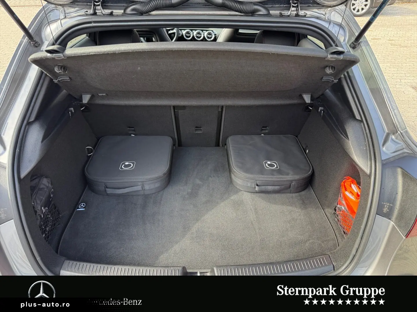 MERCEDES-BENZ A 250 e AMG Pano Distro AHK Multibeam Night 19